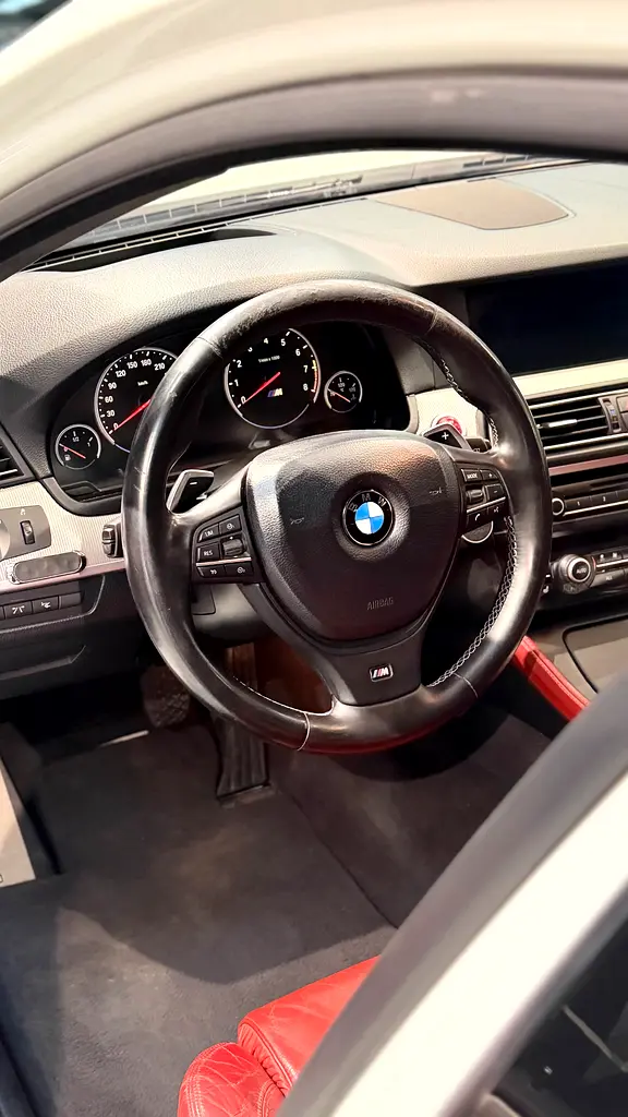 BMW M5 2013 | GCC Specs | Low Mileage | Excellent Condition - Image 13