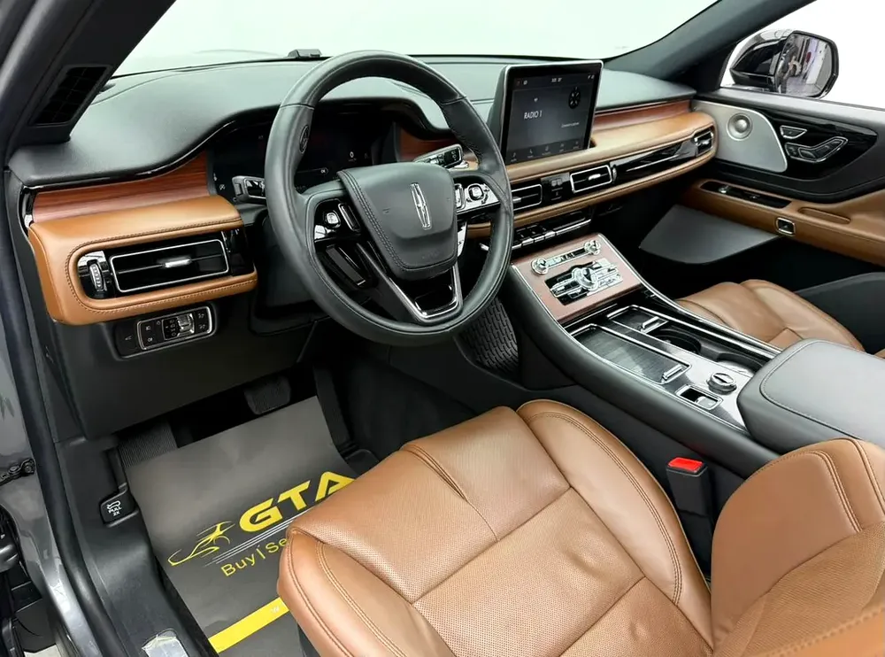 2023 Lincoln Aviator Reserve, 2028 Lincoln Warranty + Service Pack, 7 Seater, Fully Loaded, GCC - Image 10