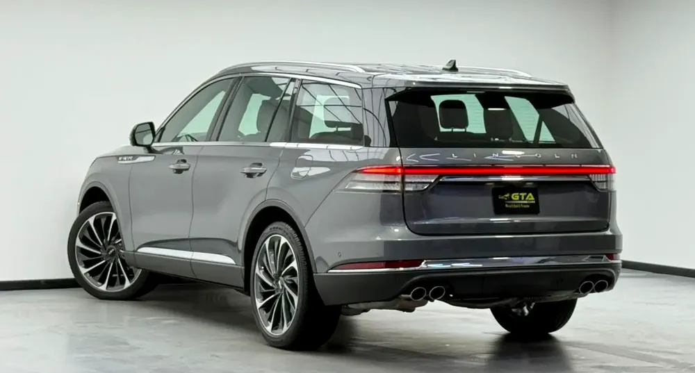 2023 Lincoln Aviator Reserve, 2028 Lincoln Warranty + Service Pack, 7 Seater, Fully Loaded, GCC - Image 6