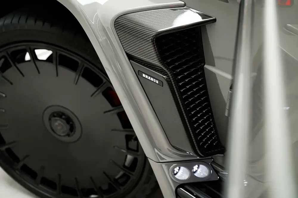 2025 MERCEDES BENZ BRABUS 800 MASTERPIECE - Image 15