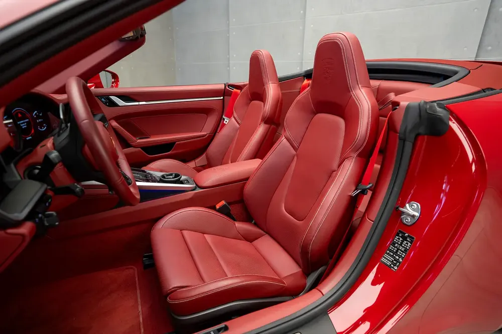 Porsche carrera 4S warranty and service al nabooda - Image 17