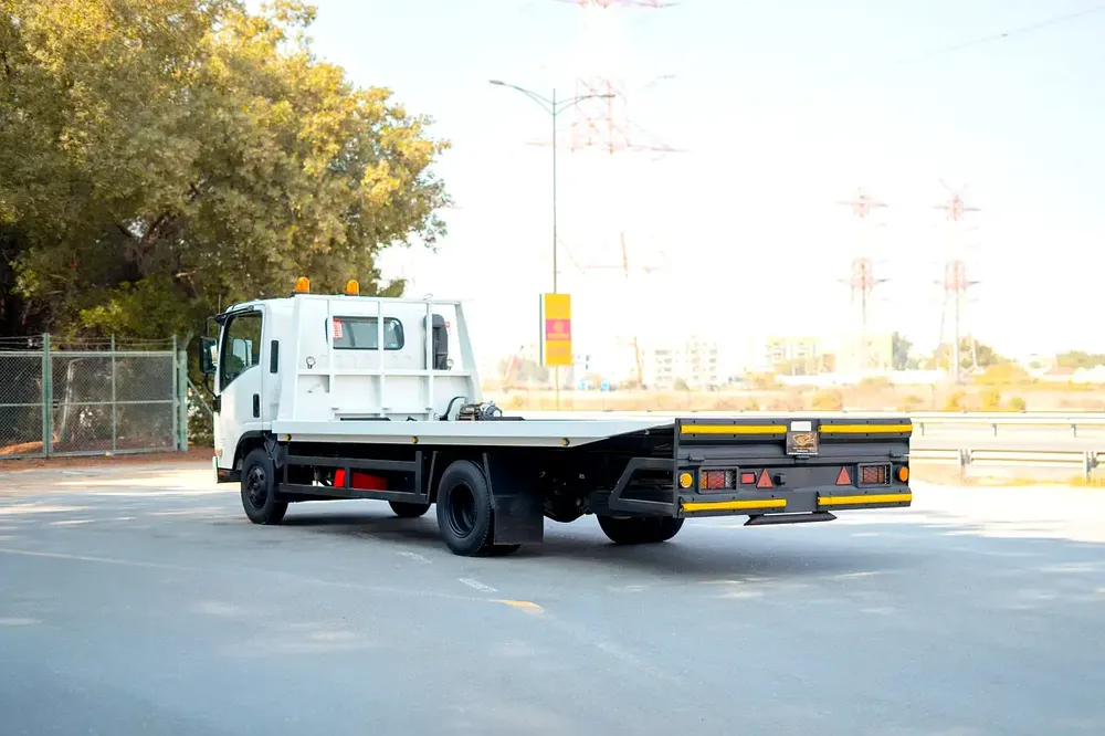 Isuzu Reward NPR Recovery | Diesel | GCC Specs | Ref#I01577 - Image 4