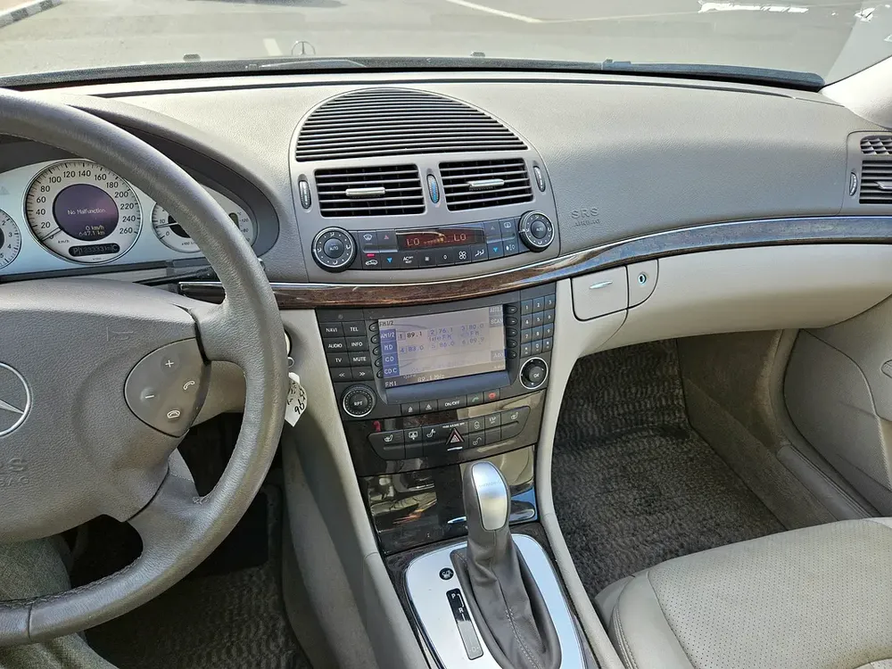 MERCEDES BENZ E320 2004 JAPAN IMPORTED - Image 17