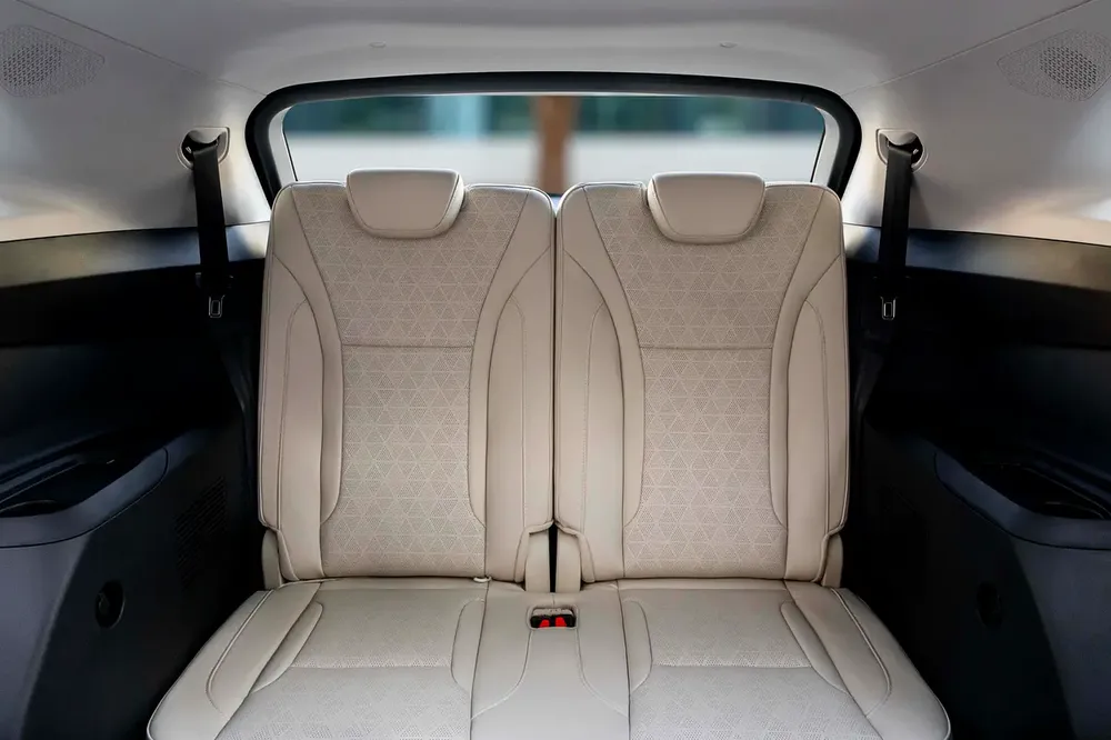 1,861 P.M |  X7 Limited | 0% Downpayment | Warranty to 2031! - Image 13