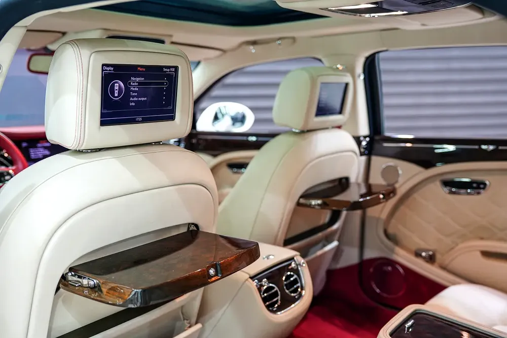 2013 Bentley Mulsanne, Mulliner Specification, Rear Entertainment Package, Naim Audio, GCC Specs!! - Image 12