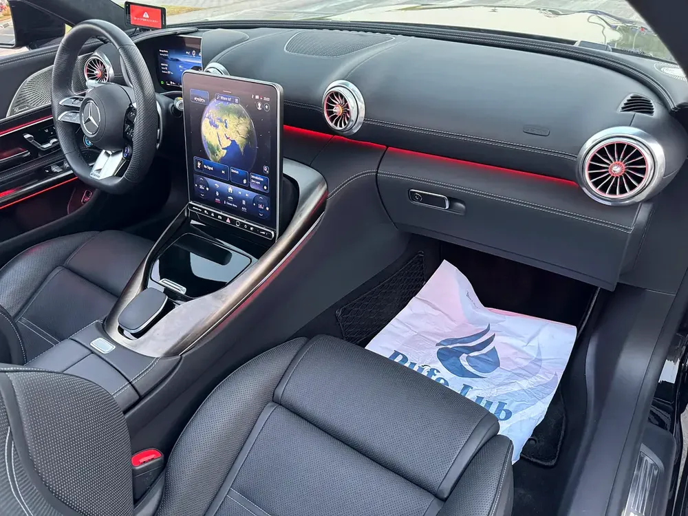 Mercedes Benz SL63 AMG 2023 6000KM only - Soft Top Convertible - Japan Import - Clean Title - Image 10