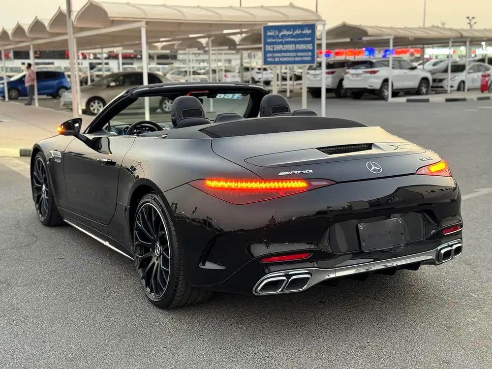 Mercedes Benz SL63 AMG 2023 6000KM only - Soft Top Convertible - Japan Import - Clean Title - Image 4