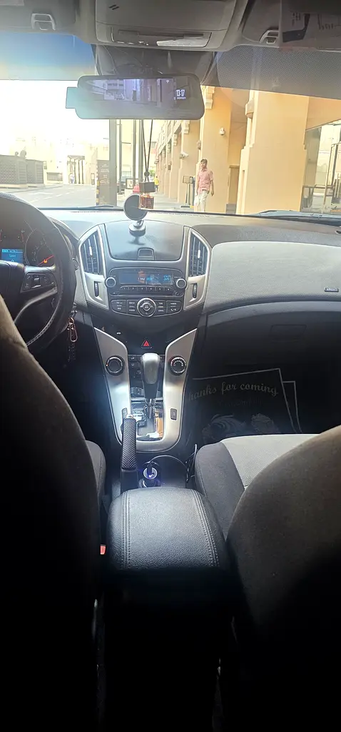 Chevrolet Cruze LS 2017, GCC Specs - Perfect for Dubai Commuting! - Image 4