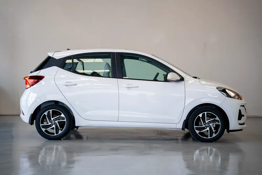HYUNDAI GRAND I10 HATCHBACK 2026 GCC SPECS - Image 7