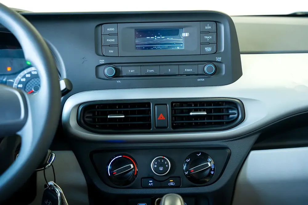 HYUNDAI GRAND I10 HATCHBACK 2026 GCC SPECS - Image 8