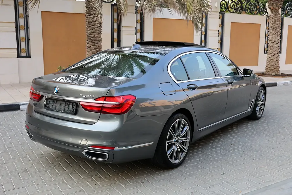 BMW 7 SERIES-730LI-2019-112000KM-GCC SPECS-EXCELLENT CONDITION - Image 4