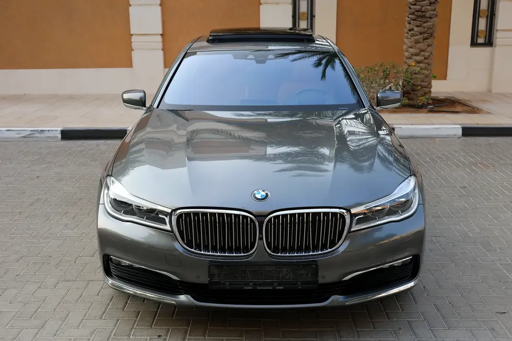 BMW 7 SERIES-730LI-2019-112000KM-GCC SPECS-EXCELLENT CONDITION - Image 5