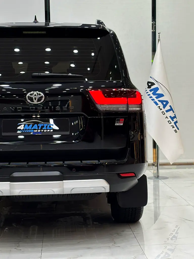 Toyota Land Cruiser GR Sport - Image 10