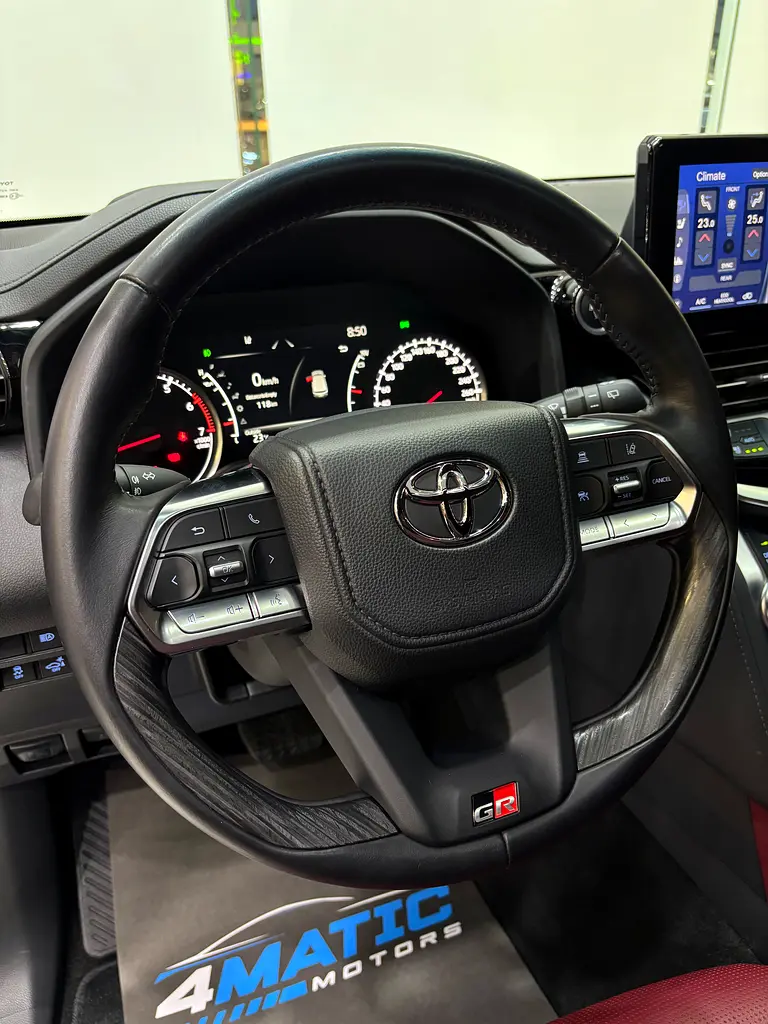 Toyota Land Cruiser GR Sport - Image 14