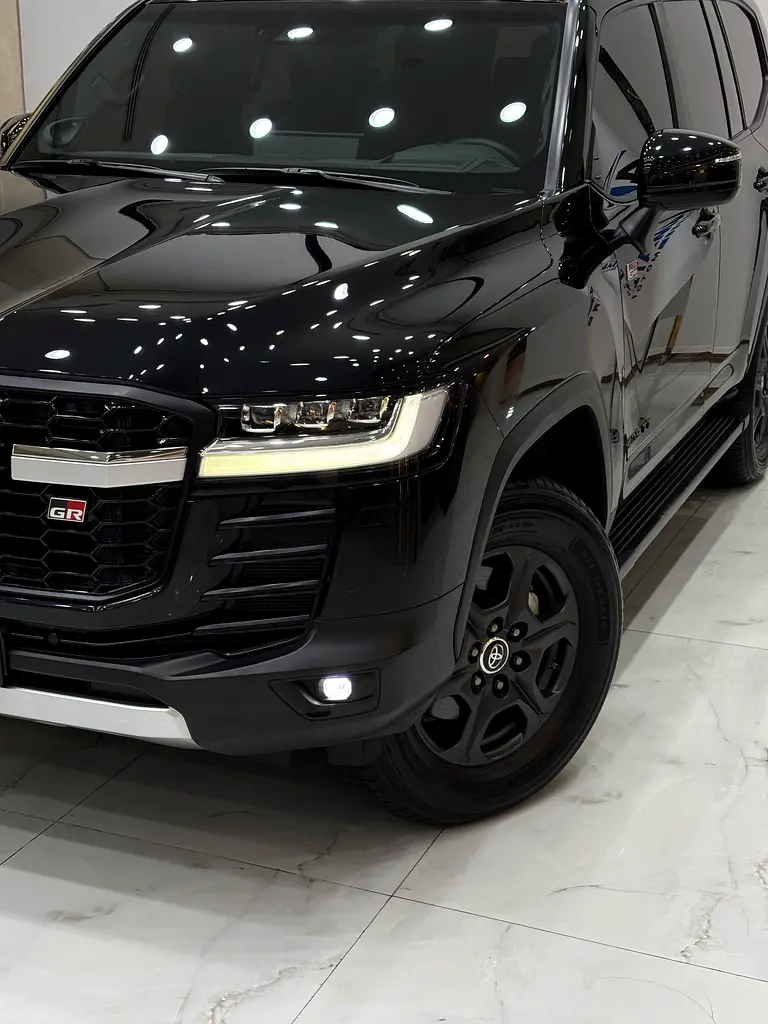 Toyota Land Cruiser GR Sport - Image 7