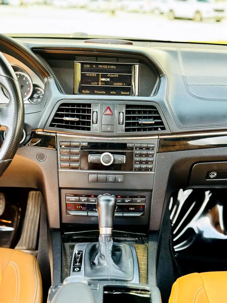 Mercedes-Benz E200 2012 | GCC specs | Great condition - Image 10