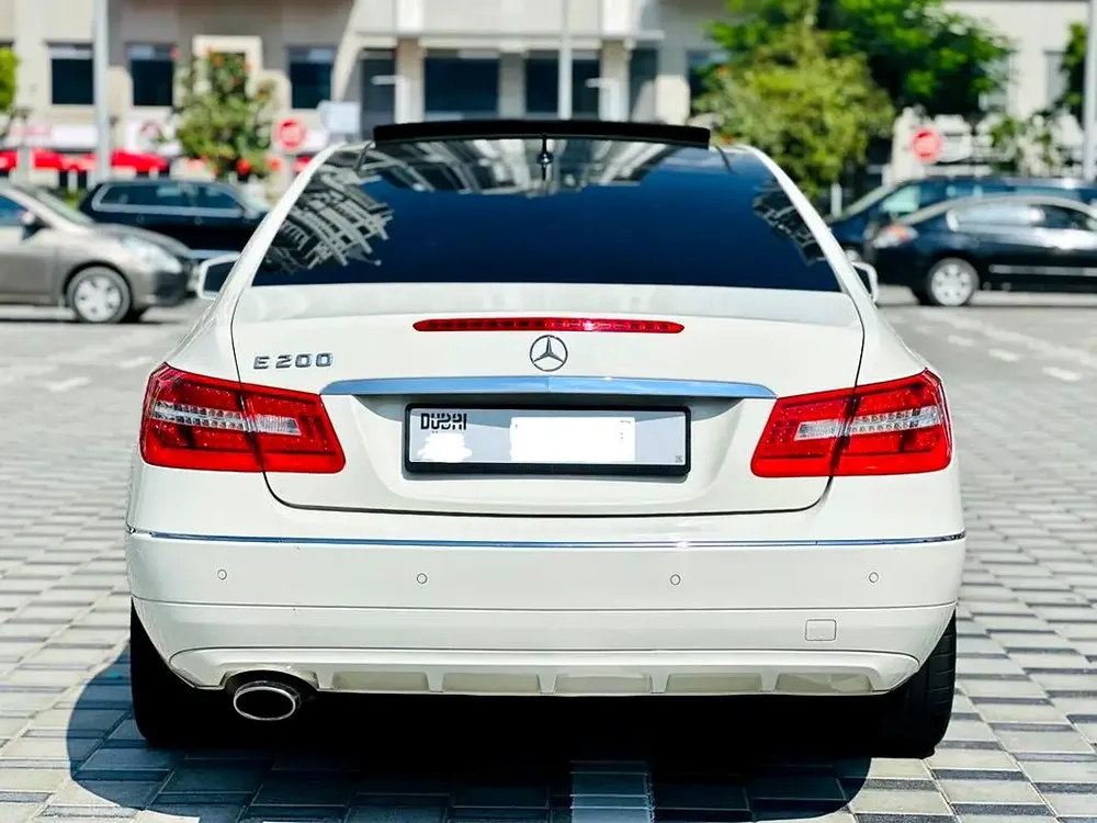 Mercedes-Benz E200 2012 | GCC specs | Great condition - Image 7