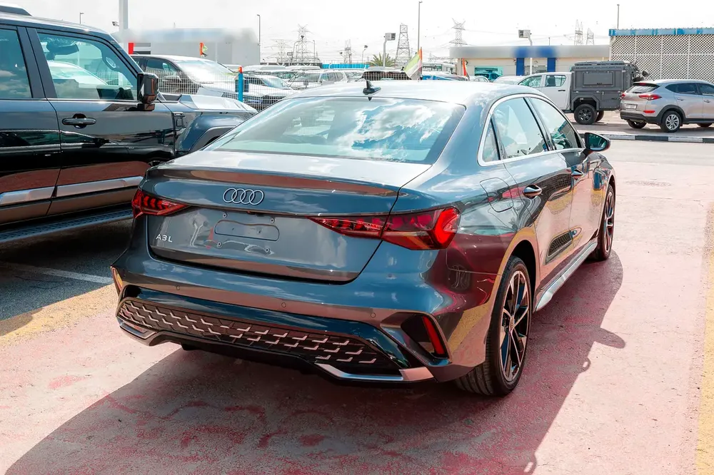 Audi A3 1.5T 35 TFSI S-Tronic Sedan 2025 - Image 5