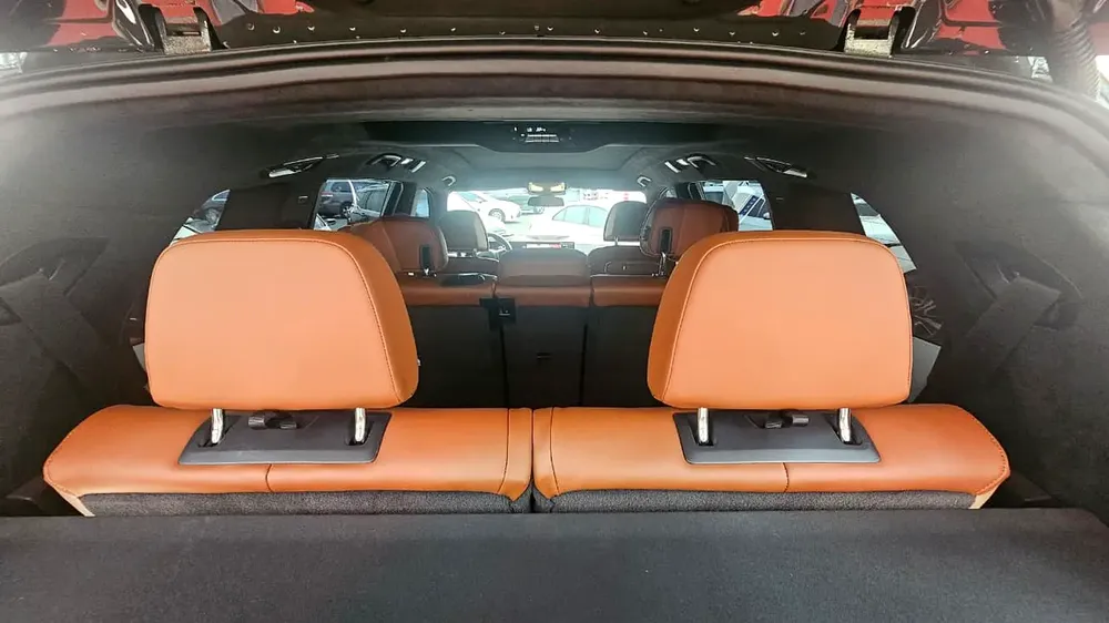 2024 BMW X7 xDrive40i M Sport | GCC Specs | Like New - Image 10