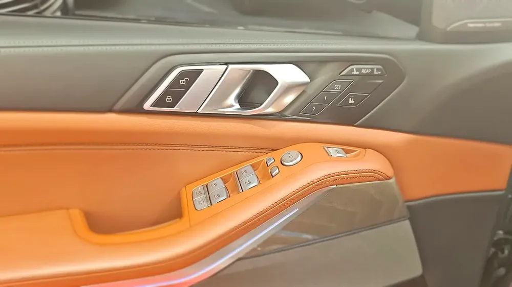 2024 BMW X7 xDrive40i M Sport | GCC Specs | Like New - Image 14