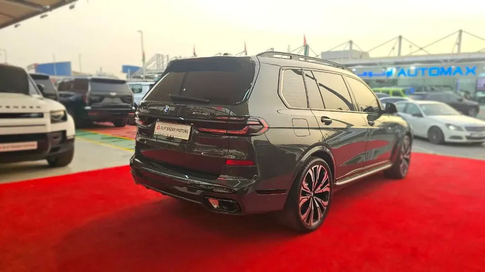 2024 BMW X7 xDrive40i M Sport | GCC Specs | Like New - Image 7