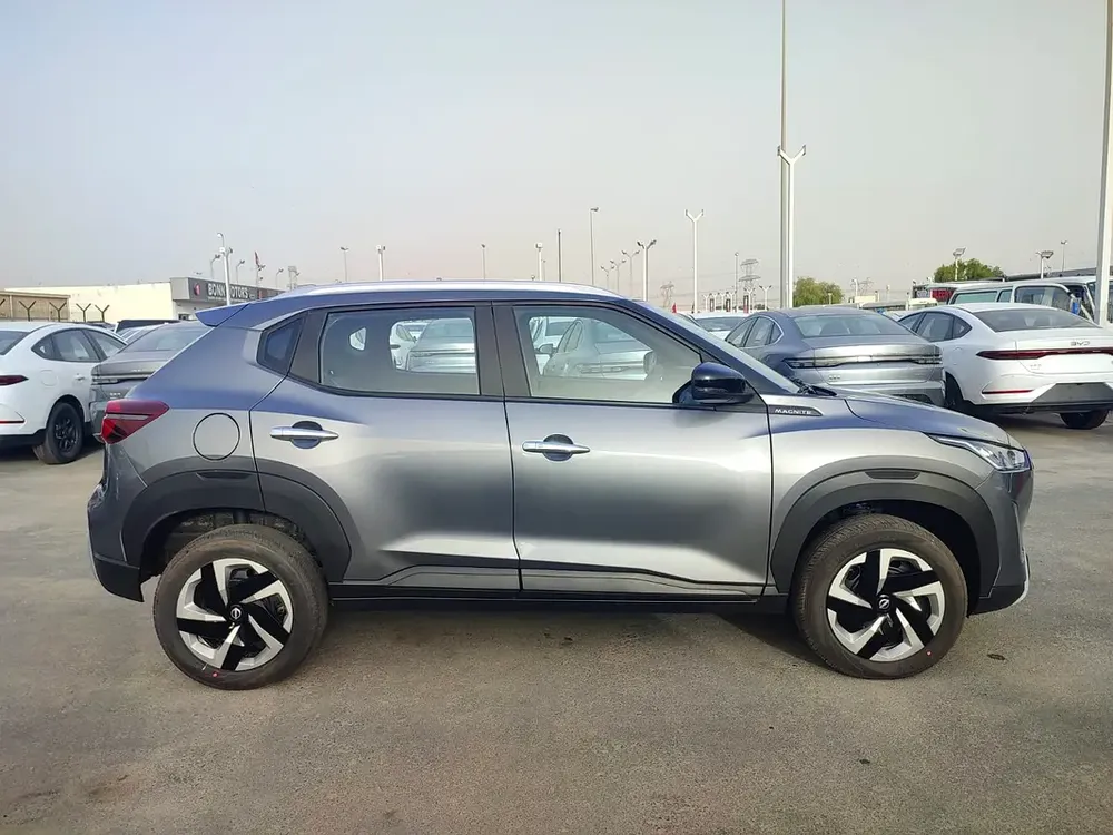 Nissan Magnite SL 2025 - Compact SUV - Brand New - Image 5