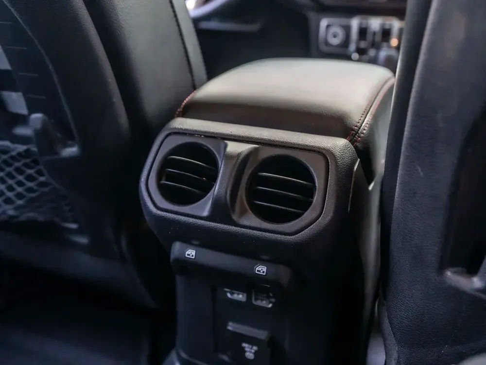 0% DOWN PAYMENT | THE MAY ADVANTAGE | WRANGLER RUBICON | BUILT FOR THE DESERT | WARRANTY - Image 17