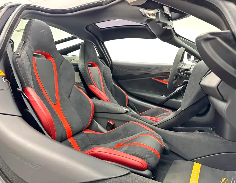 2019 McLaren 720s, 1 Year Warranty Unlimited Km, McLaren Full Service History, GCC - Image 12