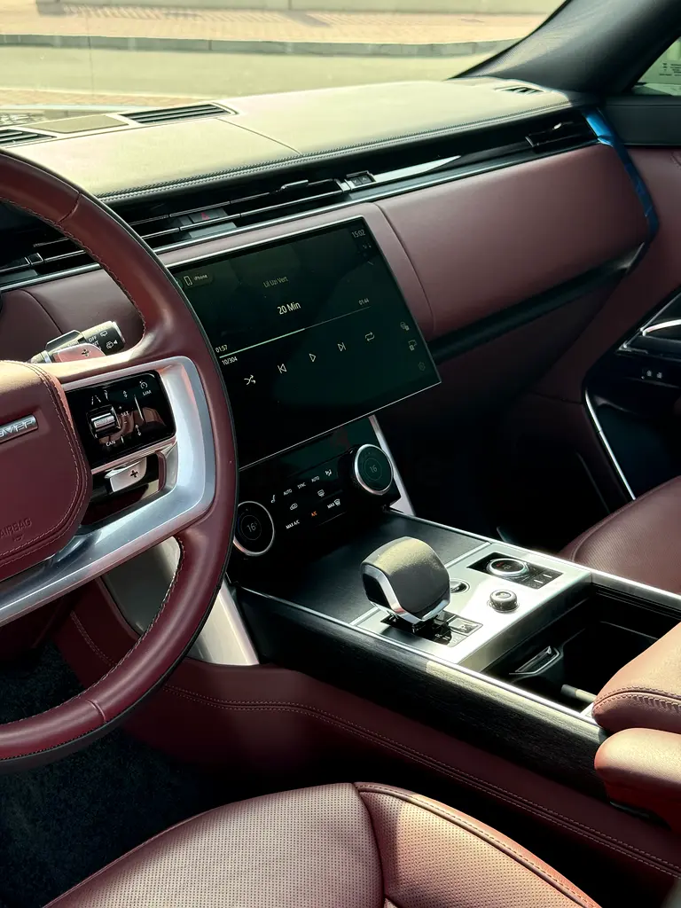 Range Rover Vogue GCC - Image 6
