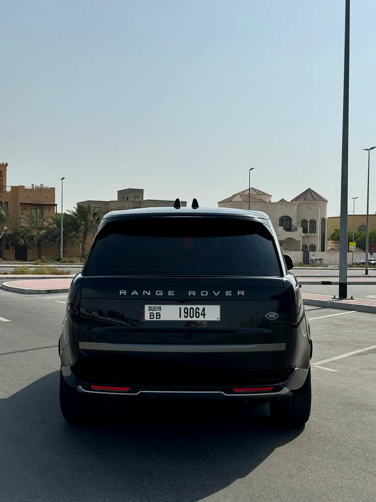 Range Rover Vogue GCC - Image 8