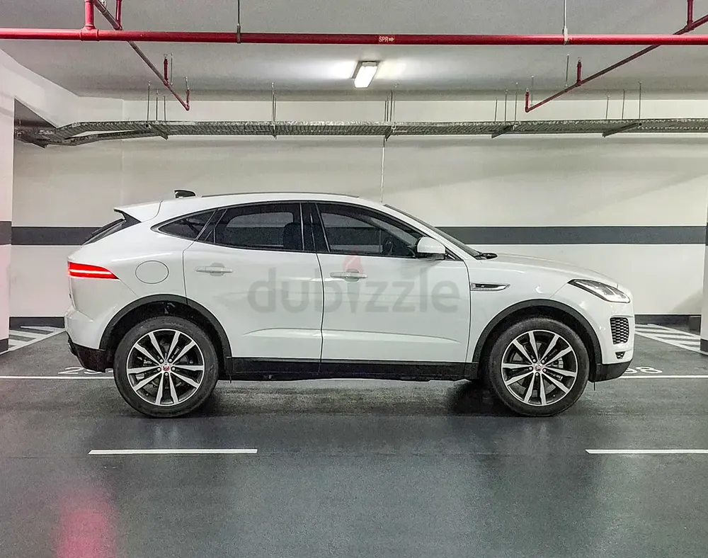 AED 1246/month | 2020 Jaguar E-Pace P200 AWD | GCC Specs | Ref#463002 - Image 4