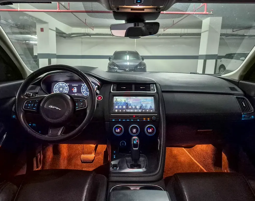 AED 1246/month | 2020 Jaguar E-Pace P200 AWD | GCC Specs | Ref#463002 - Image 9