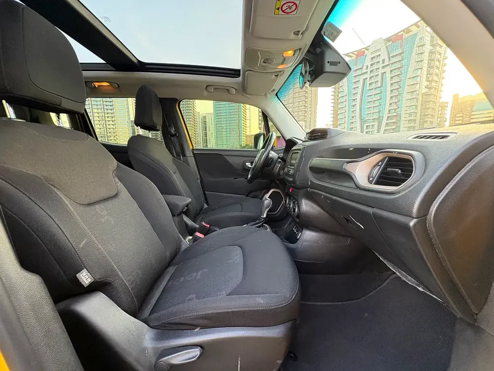 Jeep Renegade Longitude 2017, GCC Specs , Lady Driven , Agency Maintained, 2 Keys , Direct owner - Image 16