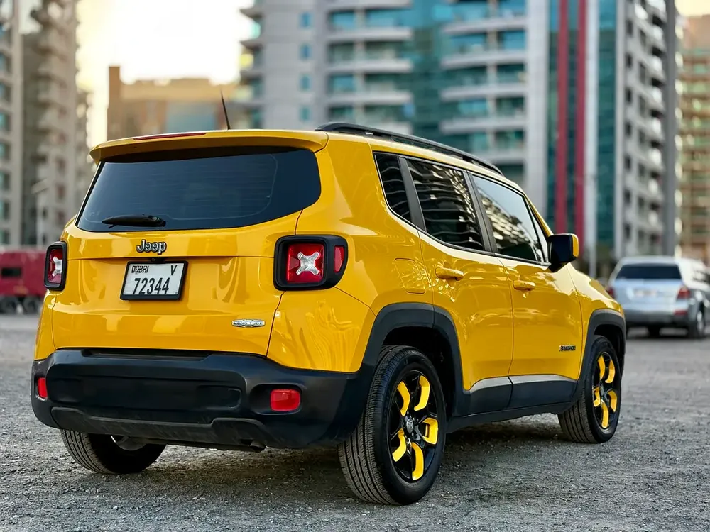 Jeep Renegade Longitude 2017, GCC Specs , Lady Driven , Agency Maintained, 2 Keys , Direct owner - Image 8