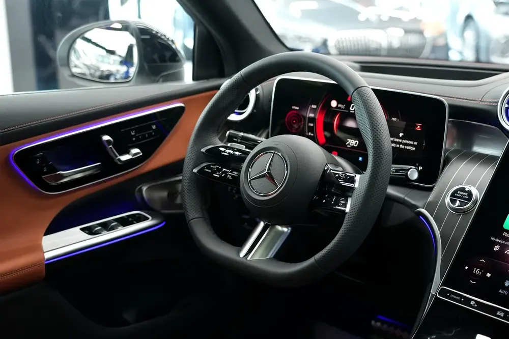 Mercedes-Benz GLC 200 Coupe 2026 - GCC Specs - Brand New - Image 11