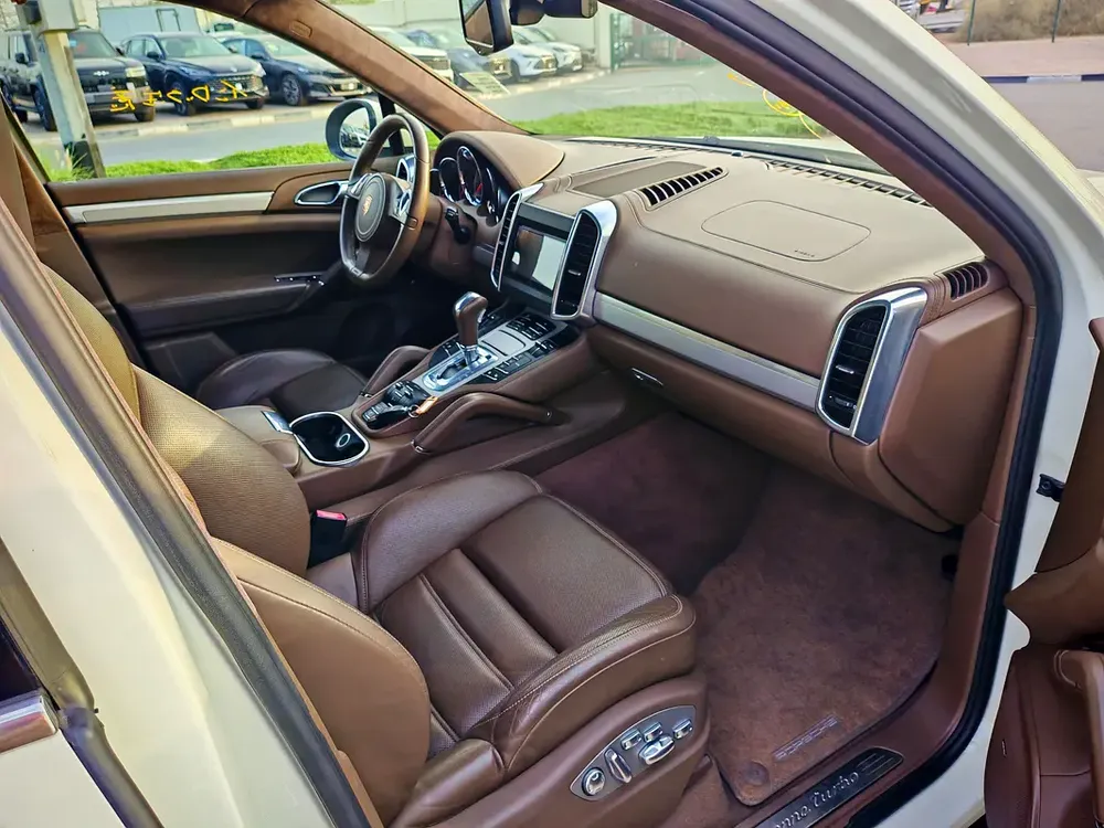 PORSCHE CAYENNE TURBO JAPAN IMPORTED - Image 14
