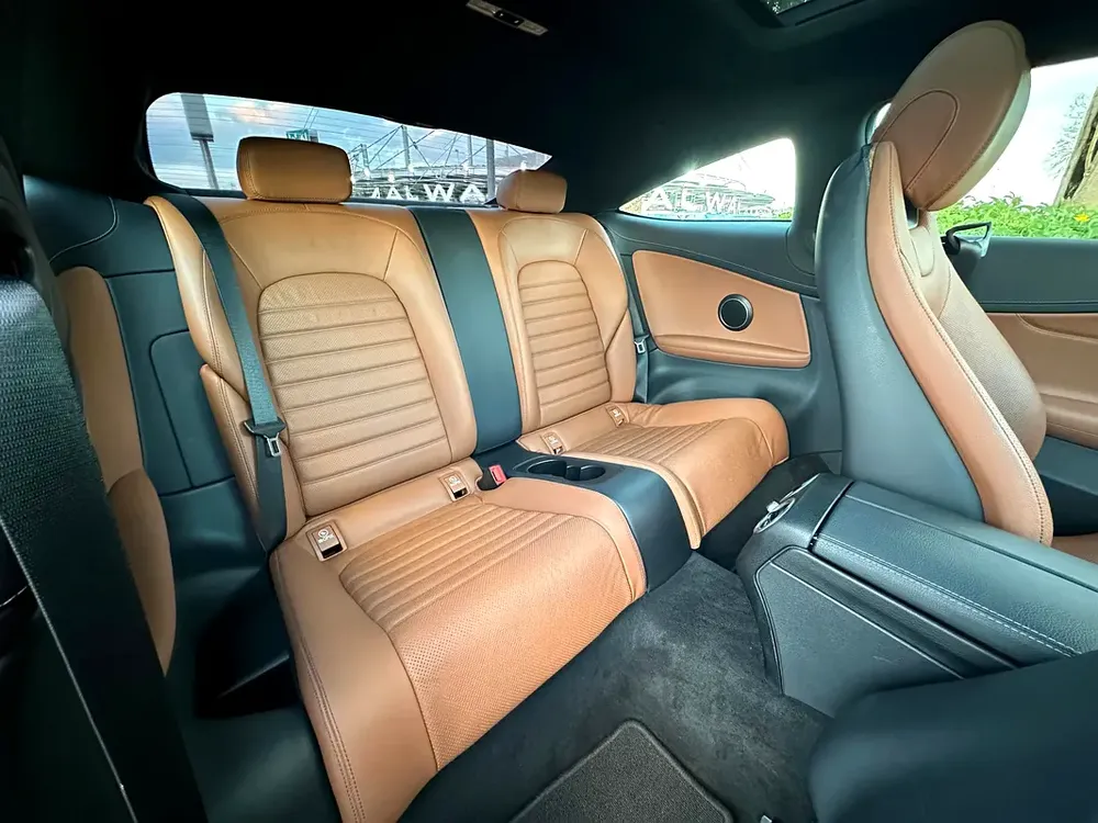 MERCEDES-BENZ C200 COUPE 2018 GCC FULL SERVICE HISTORY IN PERFECT CONDITION - Image 10