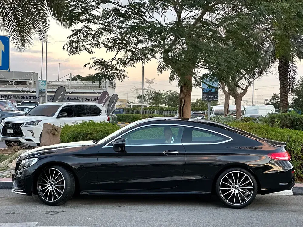MERCEDES-BENZ C200 COUPE 2018 GCC FULL SERVICE HISTORY IN PERFECT CONDITION - Image 4