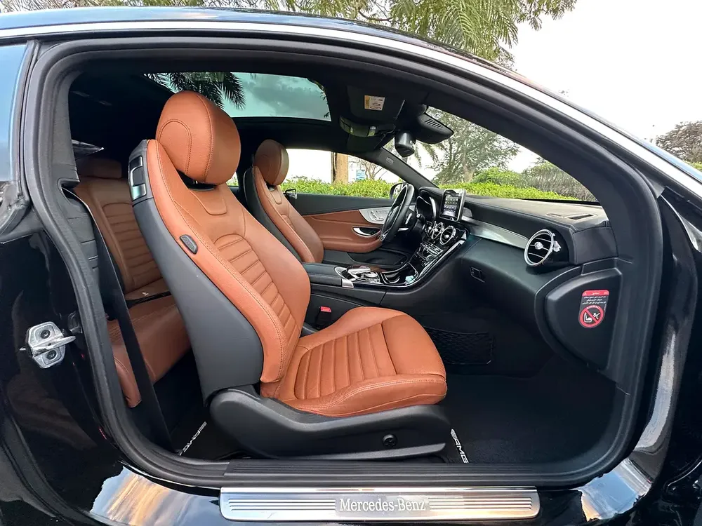 MERCEDES-BENZ C200 COUPE 2018 GCC FULL SERVICE HISTORY IN PERFECT CONDITION - Image 9