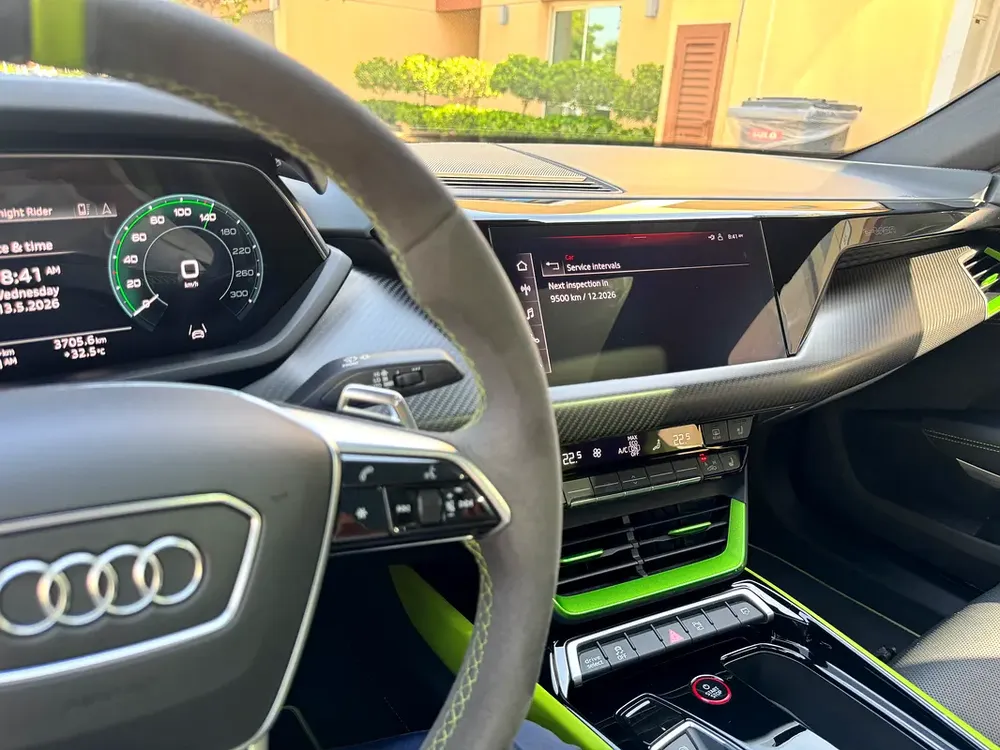2023 Audi e-tron GT quattro - GCC Specs - Warranty till 2033 - Image 5