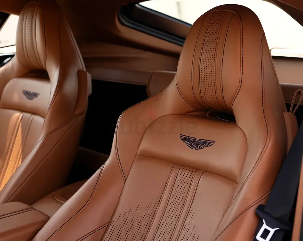 Aston Martin Vantage V8 - 2020 - GCC/Other Spec - Stunning Condition! - Image 12
