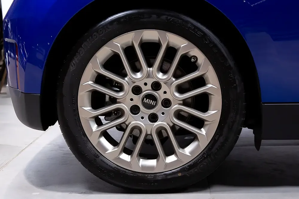 MINI Cooper SE (REF NO# 156395) - Image 6
