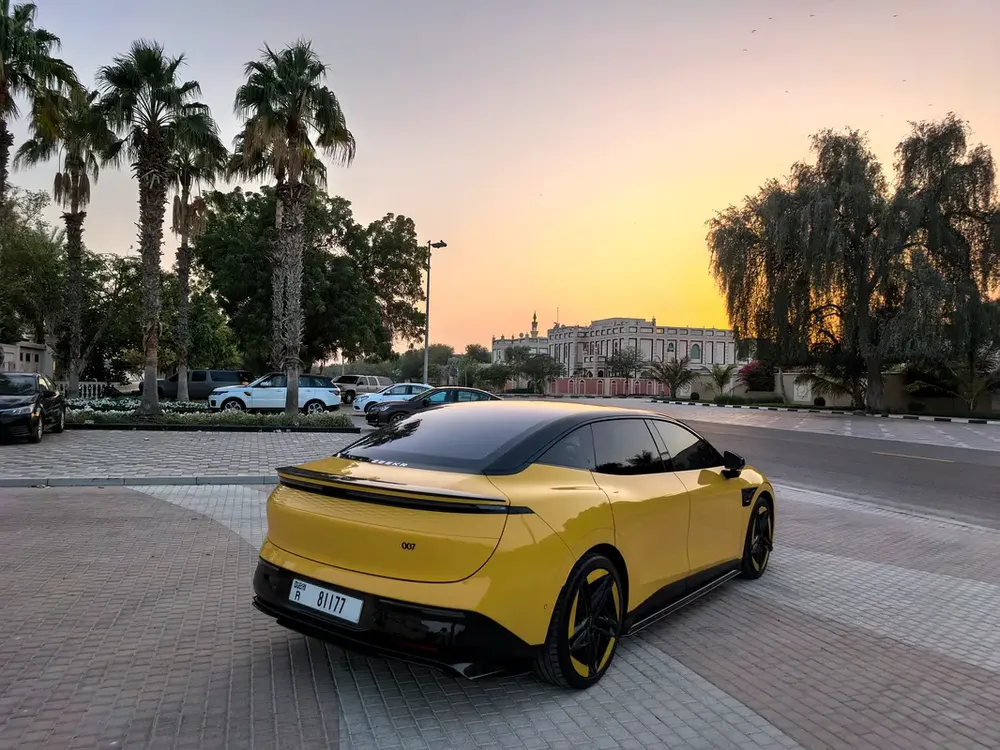 ZEEKR OO7 PERFORMANCE PACKAGE DULL MOTOR 2024 SPECIAL CAR IN UAE ALL MUST BRAND NEW - Image 13