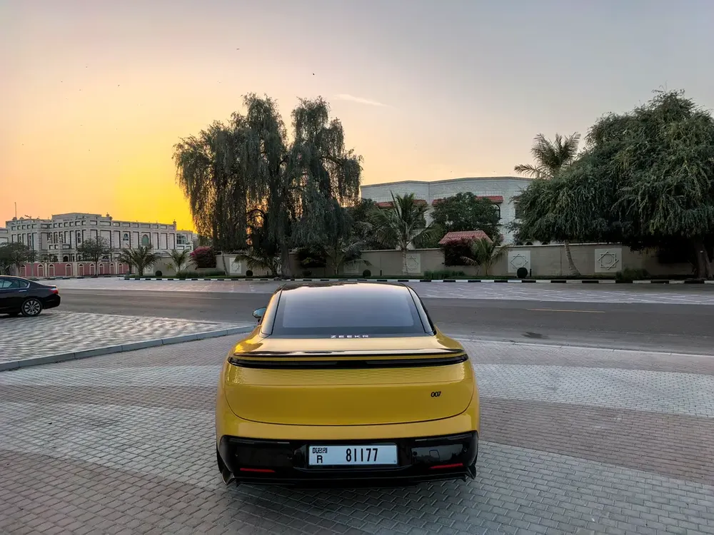 ZEEKR OO7 PERFORMANCE PACKAGE DULL MOTOR 2024 SPECIAL CAR IN UAE ALL MUST BRAND NEW - Image 15