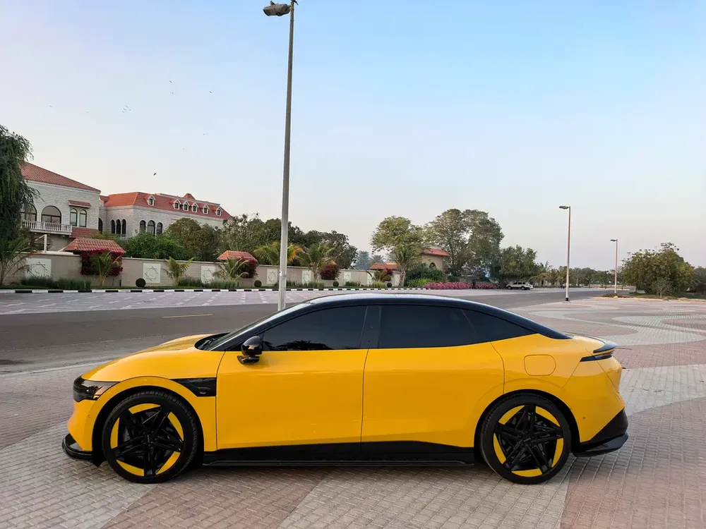 ZEEKR OO7 PERFORMANCE PACKAGE DULL MOTOR 2024 SPECIAL CAR IN UAE ALL MUST BRAND NEW - Image 17