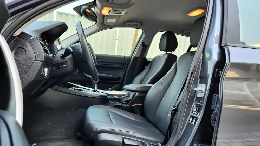 2019 BMW 120||DIGITAL SPEEDOMETER|| CARPLAY || FULL AGENCY SERVICES||  ACCIDENT FREE ORIGINAL PAINT - Image 14