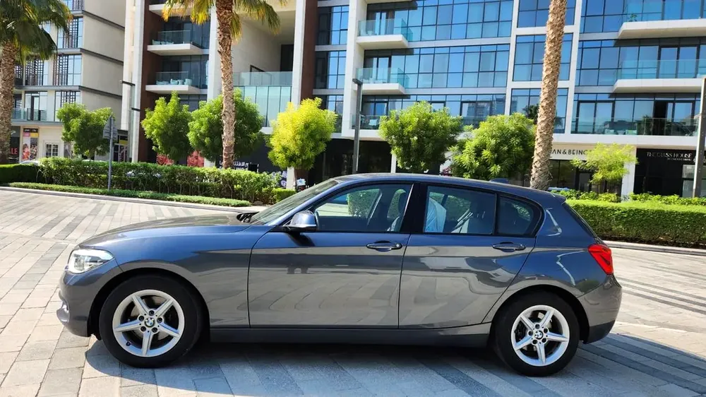 2019 BMW 120||DIGITAL SPEEDOMETER|| CARPLAY || FULL AGENCY SERVICES||  ACCIDENT FREE ORIGINAL PAINT - Image 5