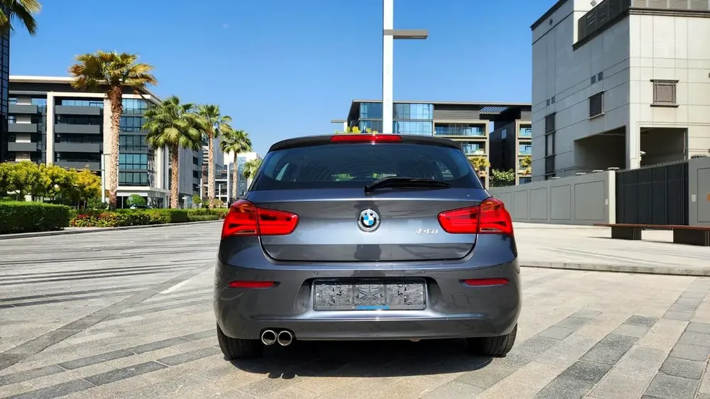 2019 BMW 120||DIGITAL SPEEDOMETER|| CARPLAY || FULL AGENCY SERVICES||  ACCIDENT FREE ORIGINAL PAINT - Image 9