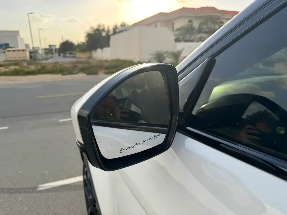 Evoque 2014 GCC in best condition 145,000 km - Image 7