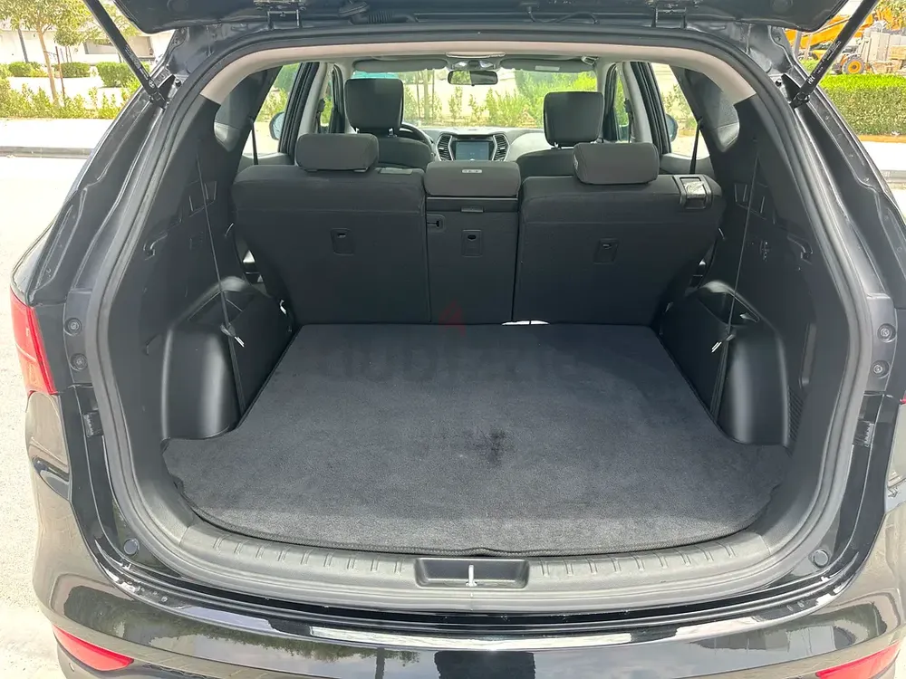 Santafe 3.3l AWD 2015 33000 km only - Image 11